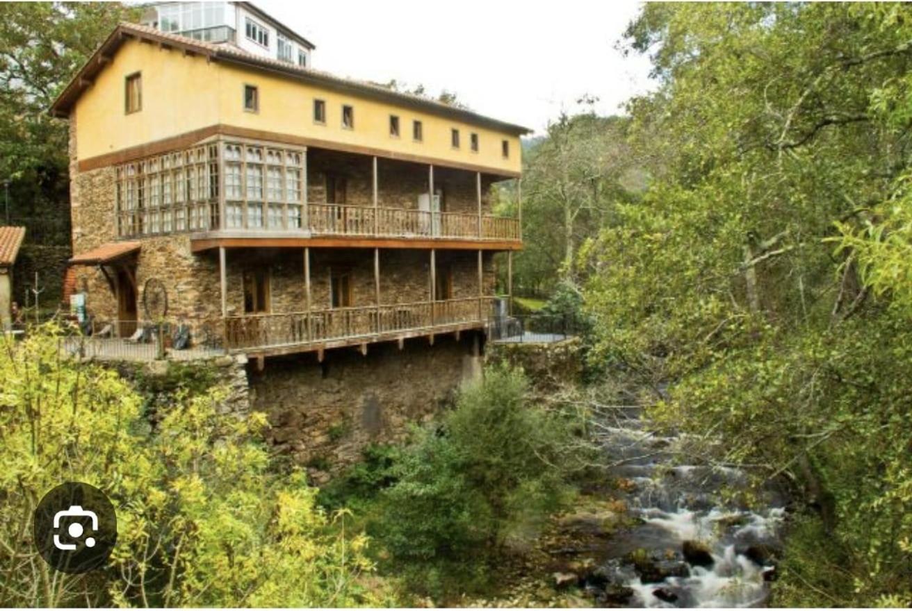 Acea Do Bubal Guest House Os Peares ภายนอก รูปภาพ