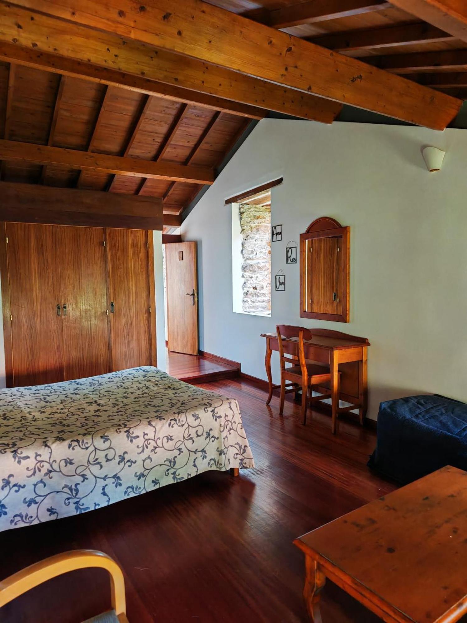 Acea Do Bubal Guest House Os Peares ภายนอก รูปภาพ